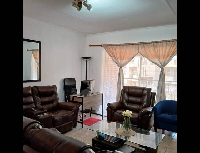 2 BEDROOM PROPERTY TO RENT IN VORNA VALLEY